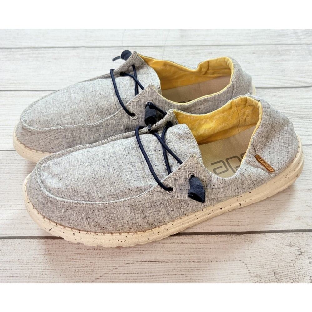 Hey Dude Women’s Wendy Chambray White Blue Slip On Shoes Size 11 - Picture 1 of 7